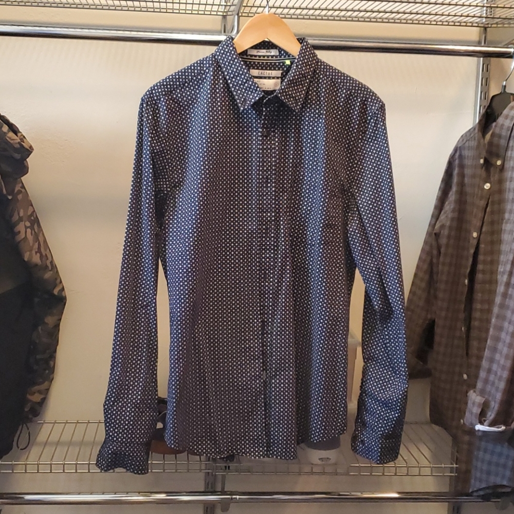 Cactus brand men's button down shirt